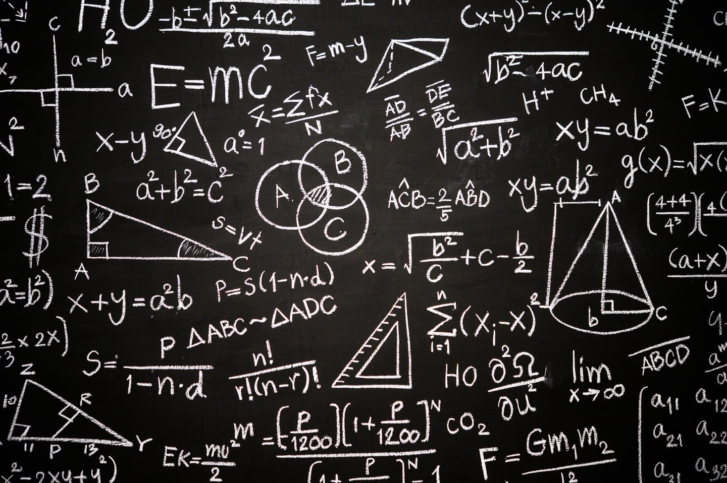 Nagy nyelvi modellek matematika olimpiákon: lenyűgöző eredmények vagy csupán blöff?