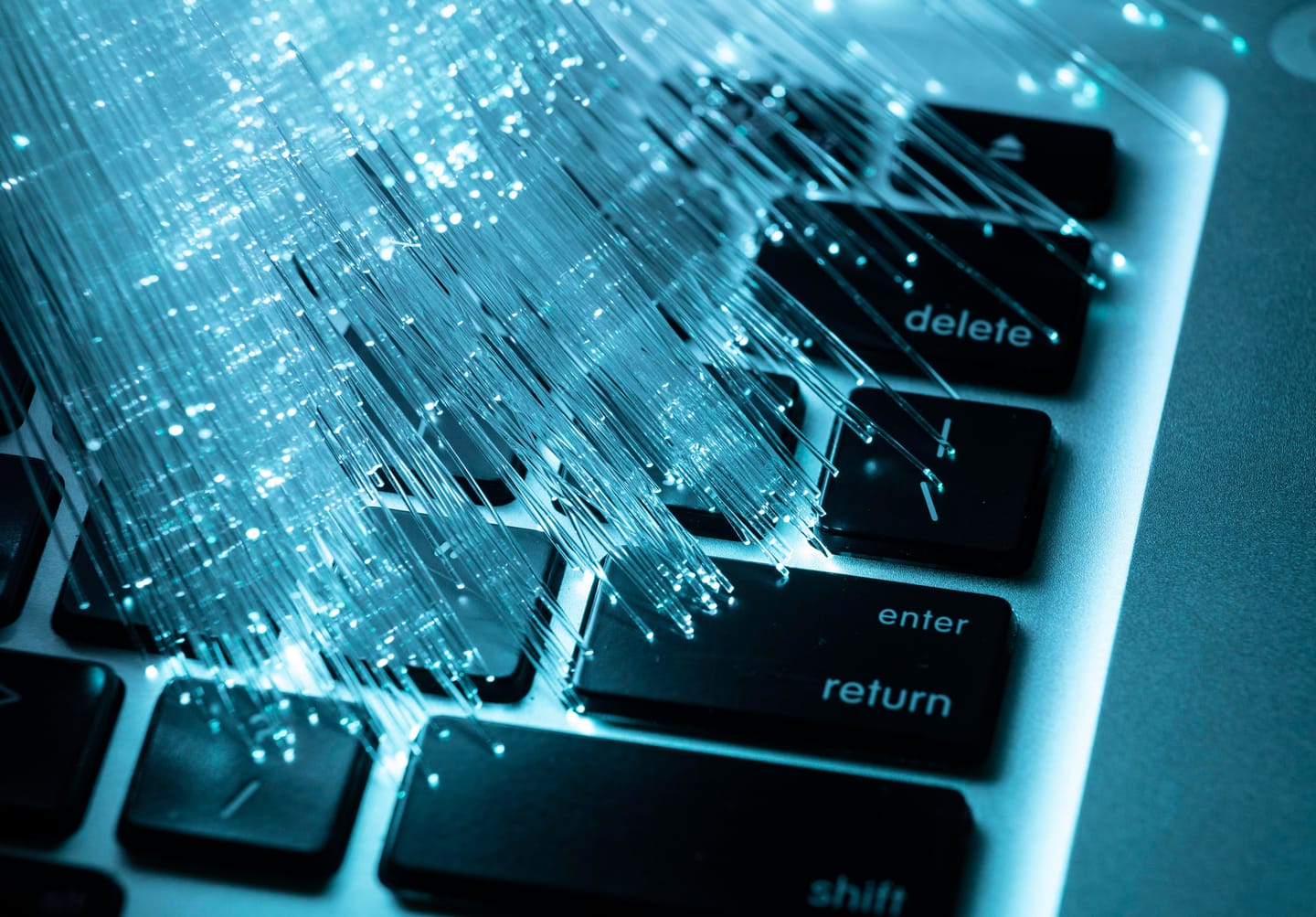 Az EU rendelete adatszolgáltatásra kötelezi a tech óriásokat