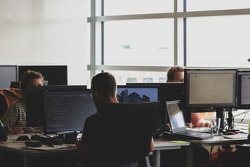 700 indiai mérnök helyettesítette az "AI"-t: csődben a Builder.ai